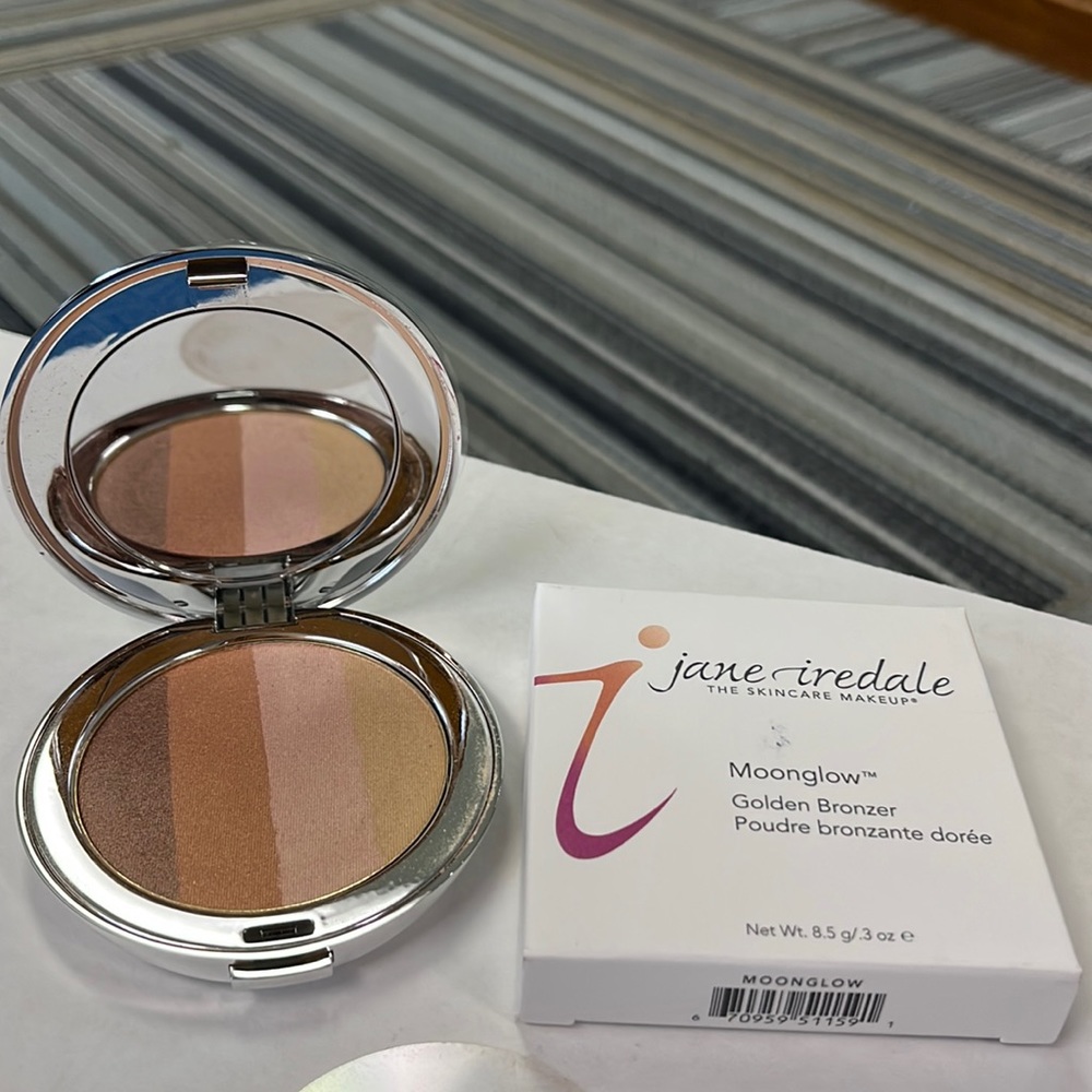 jane iredale golden bronzer MOONGLOW